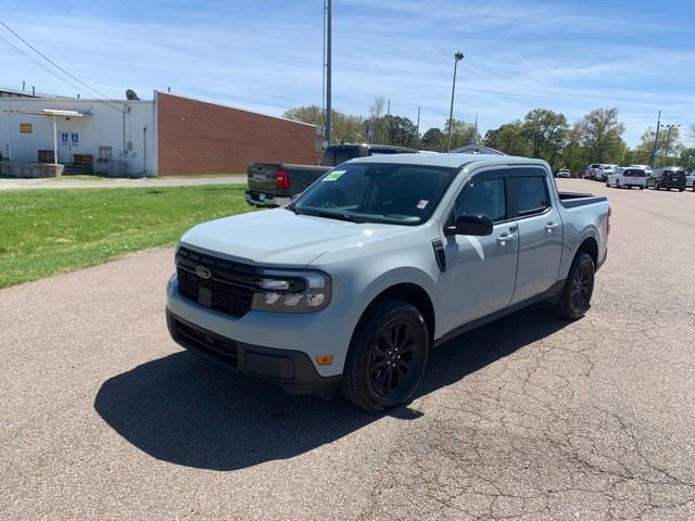Used 2024 Ford Maverick Lariat w/ Black Appearance Package FWD image 3
