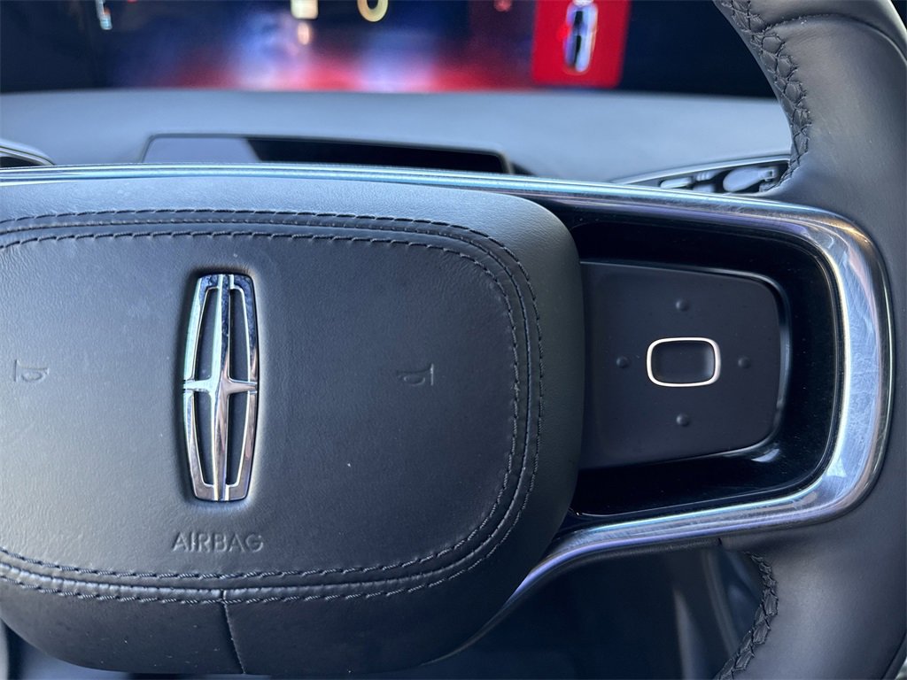 Used 2024 Lincoln Nautilus Reserve w/ Jet Appearance Package (87T) image 25