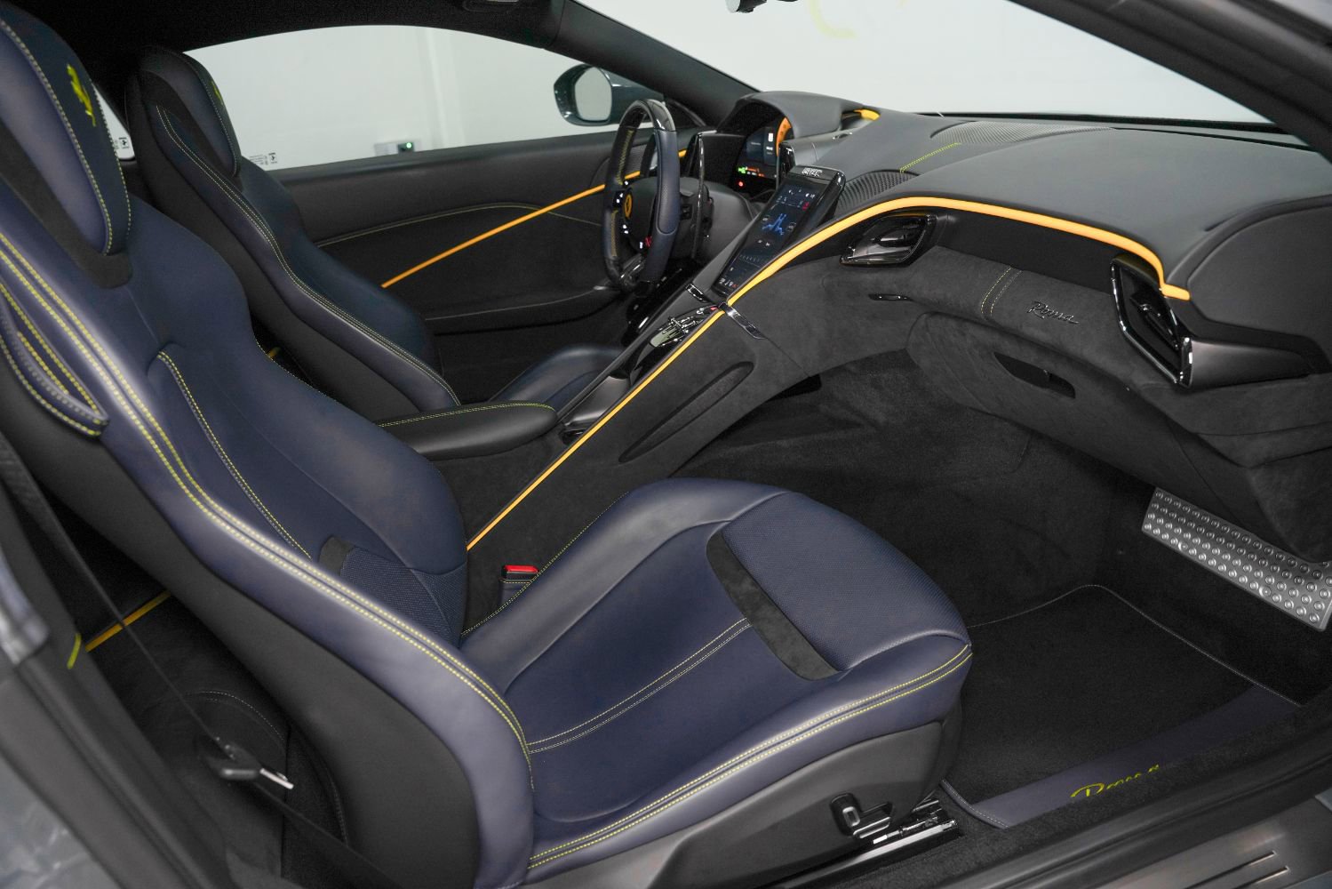 Used 2022 Ferrari Roma image 11