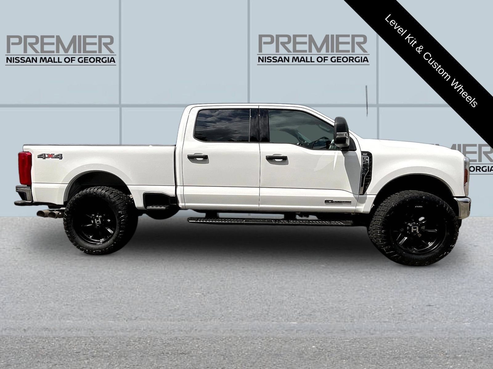 Used 2026 Ford F250 XLT AWD/4WD image 8