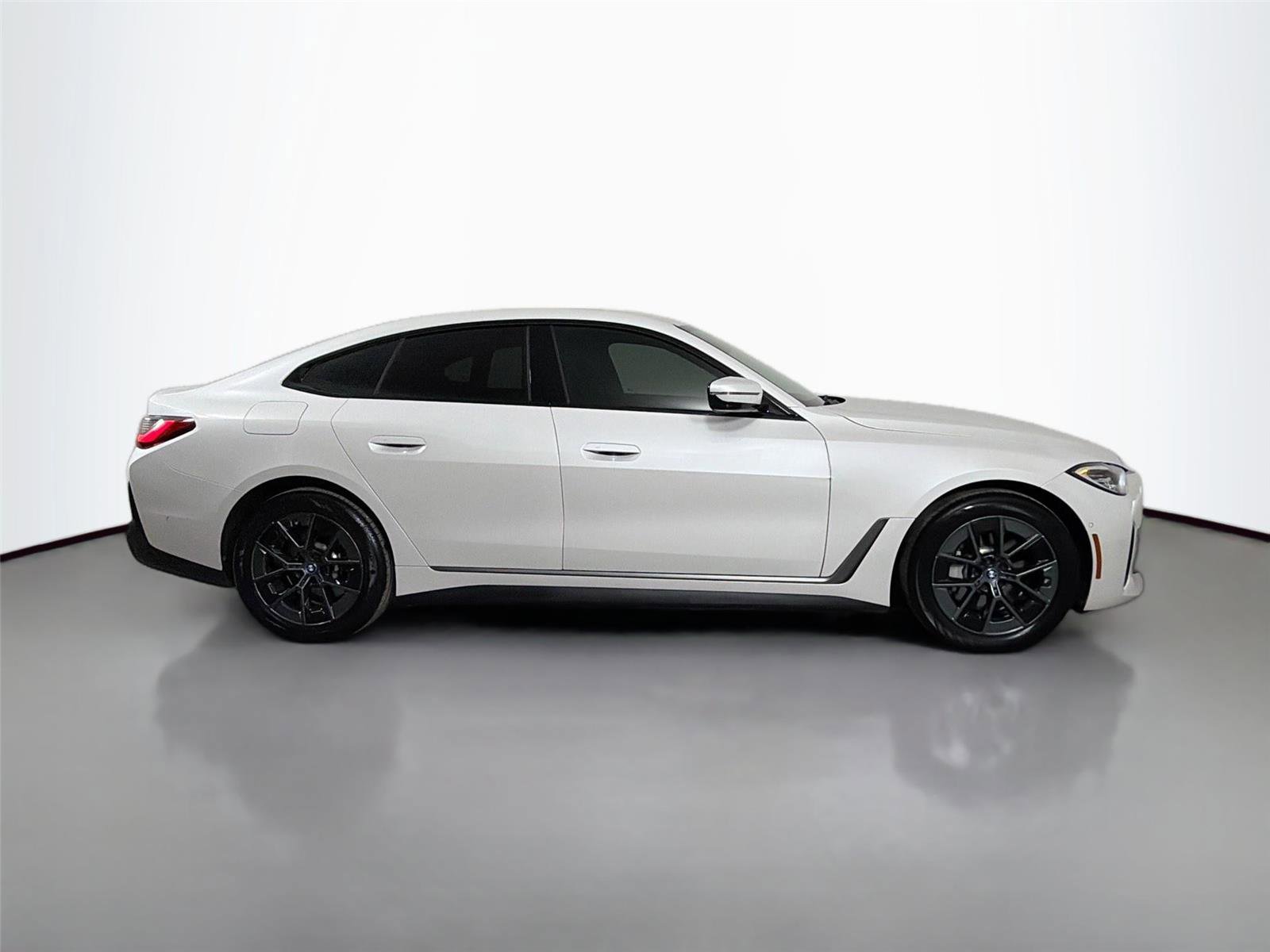 Certified 2023 BMW i4 eDrive35 w/ Premium Package RWD image 5