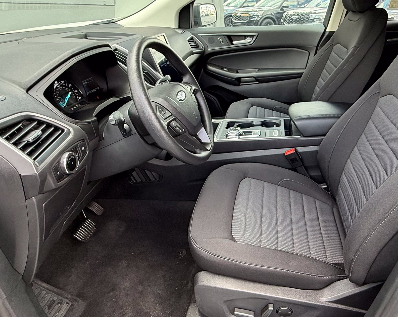 Used 2024 Ford Edge SE AWD/4WD image 13
