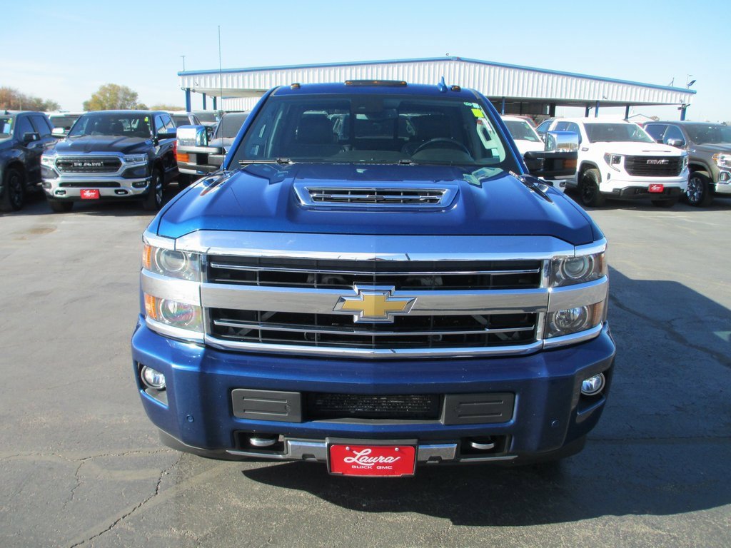 Used 2019 Chevrolet Silverado 2500 High Country w/ Duramax Plus Package image 12