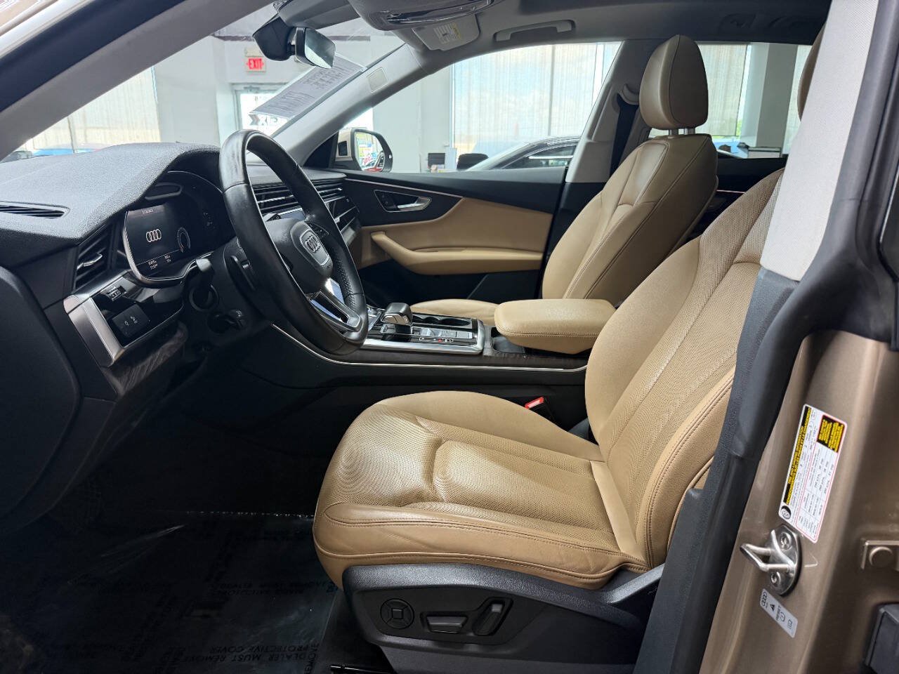 Used 2019 Audi Q8 Premium Plus w/ Premium Plus AWD/4WD image 11