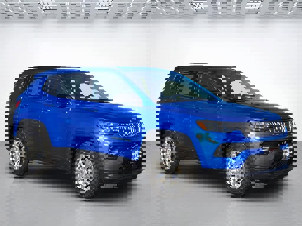 Used 2022 Jeep Compass Latitude image 7