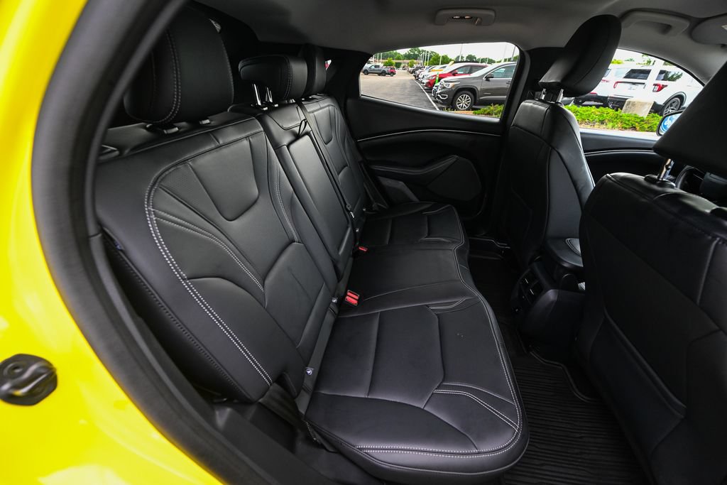 Used 2025 Ford Mustang Mach-E Premium AWD/4WD image 28