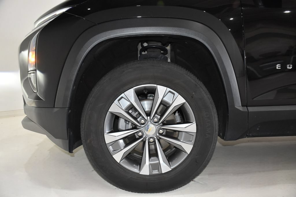 Used 2025 Chevrolet Equinox LT FWD image 6