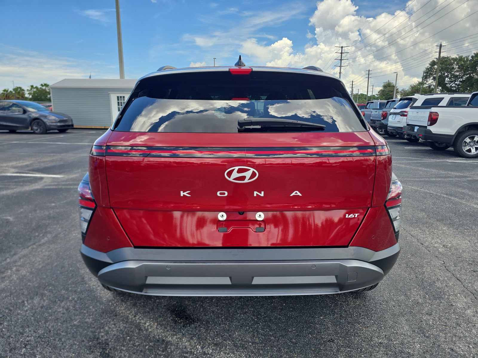 Used 2024 Hyundai Kona Limited FWD image 5