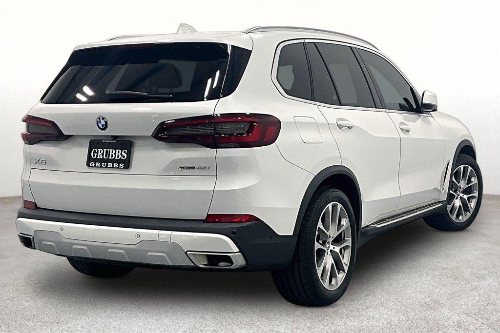 Used 2023 BMW X5 sDrive40i RWD image 2