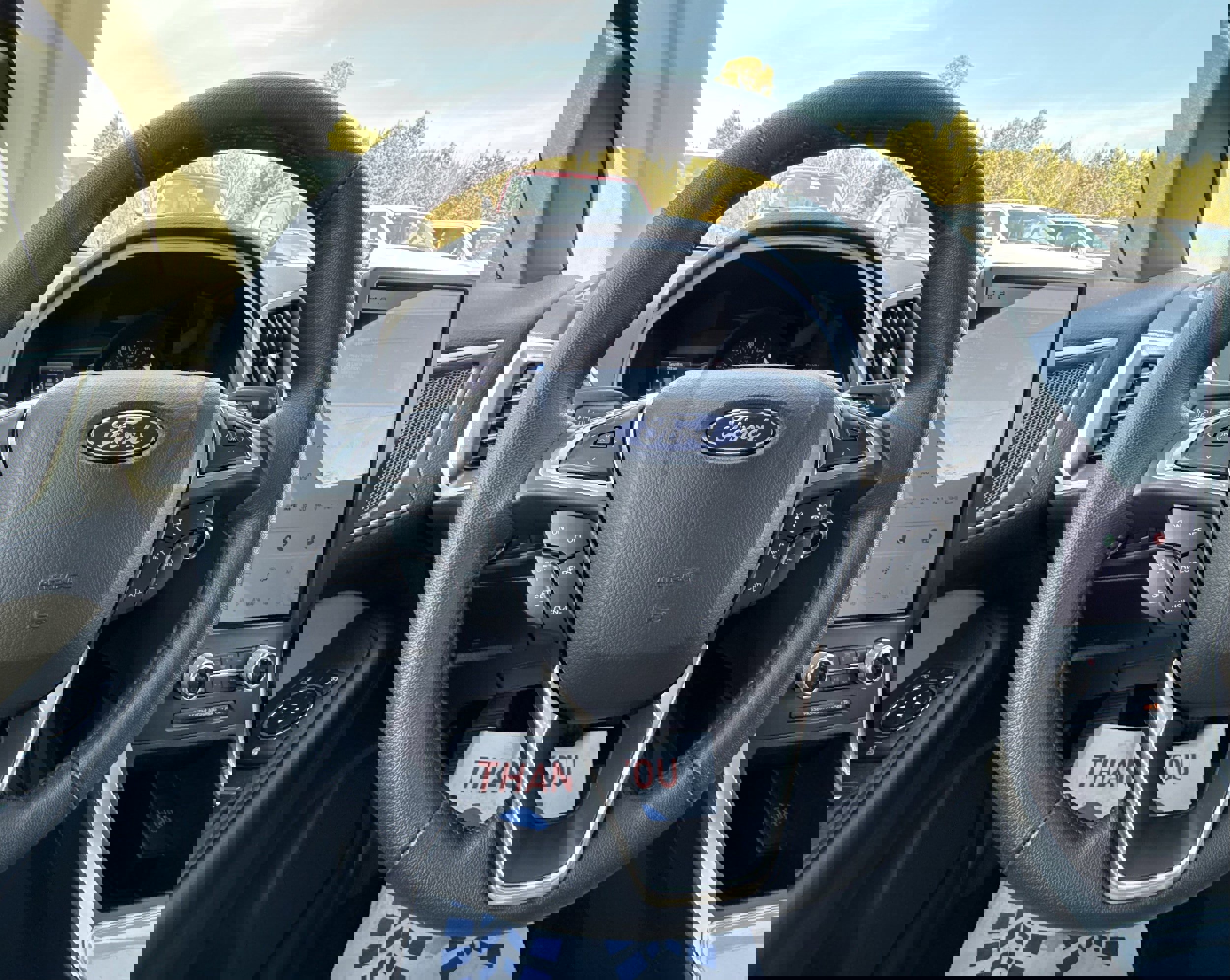 Used 2024 Ford Edge SEL image 13