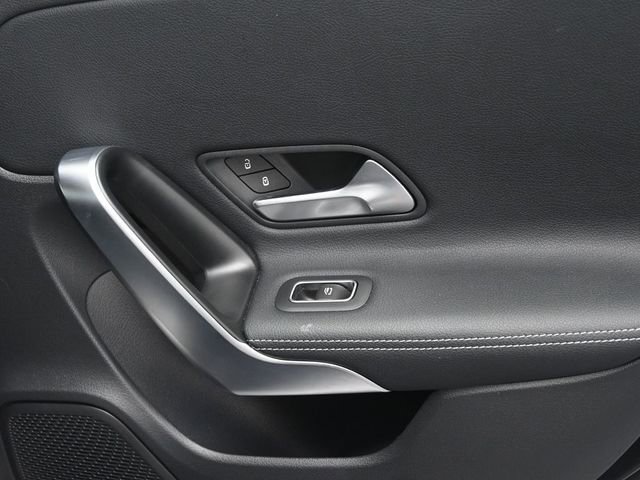 Used 2024 Mercedes-Benz CLA 250 image 32