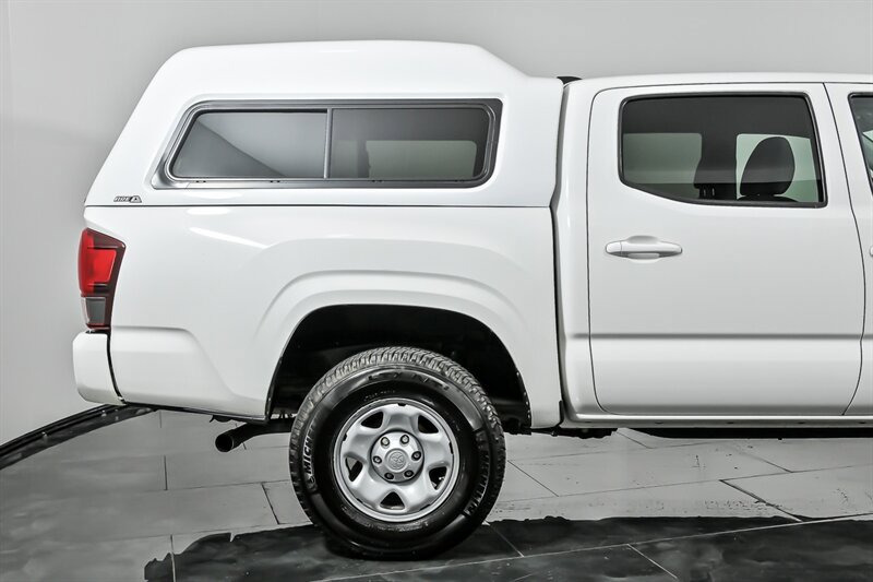 Used 2022 Toyota Tacoma SR AWD/4WD image 10