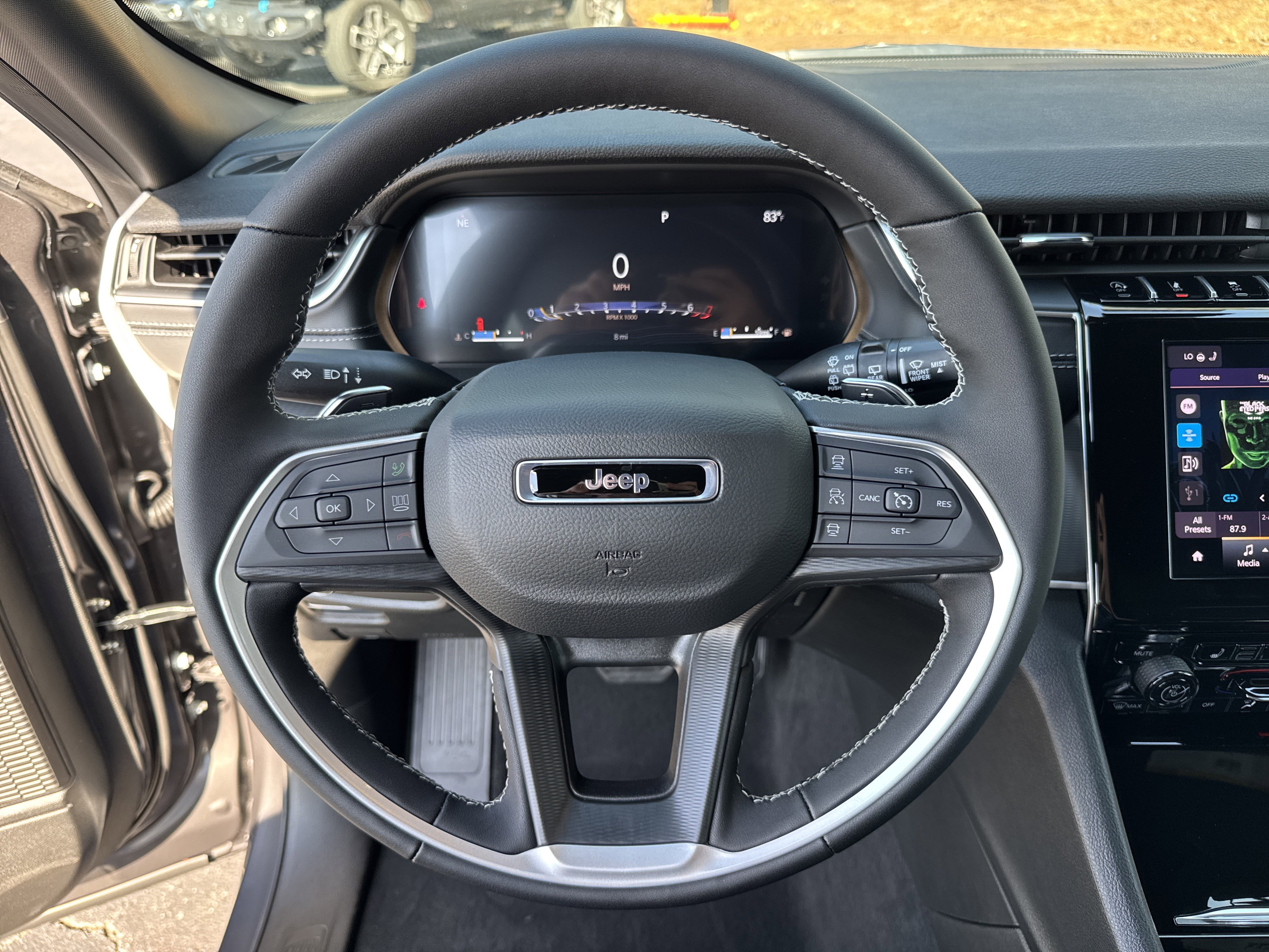 New 2026 Jeep Grand Cherokee Laredo X image 29