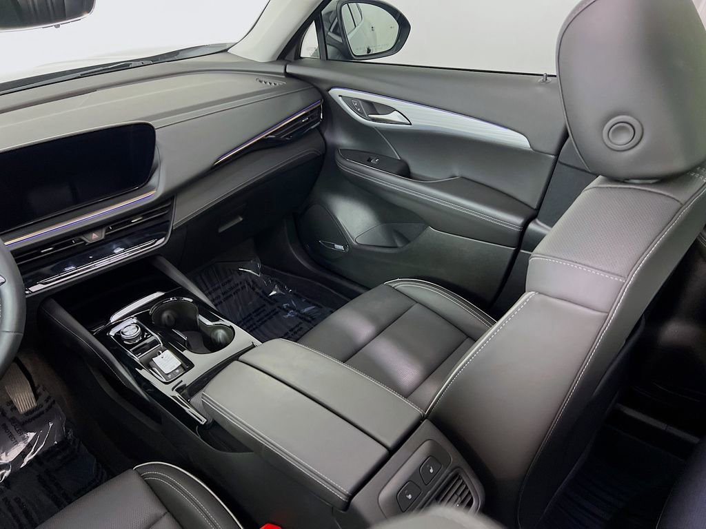 Used 2025 Buick Envision Avenir image 24