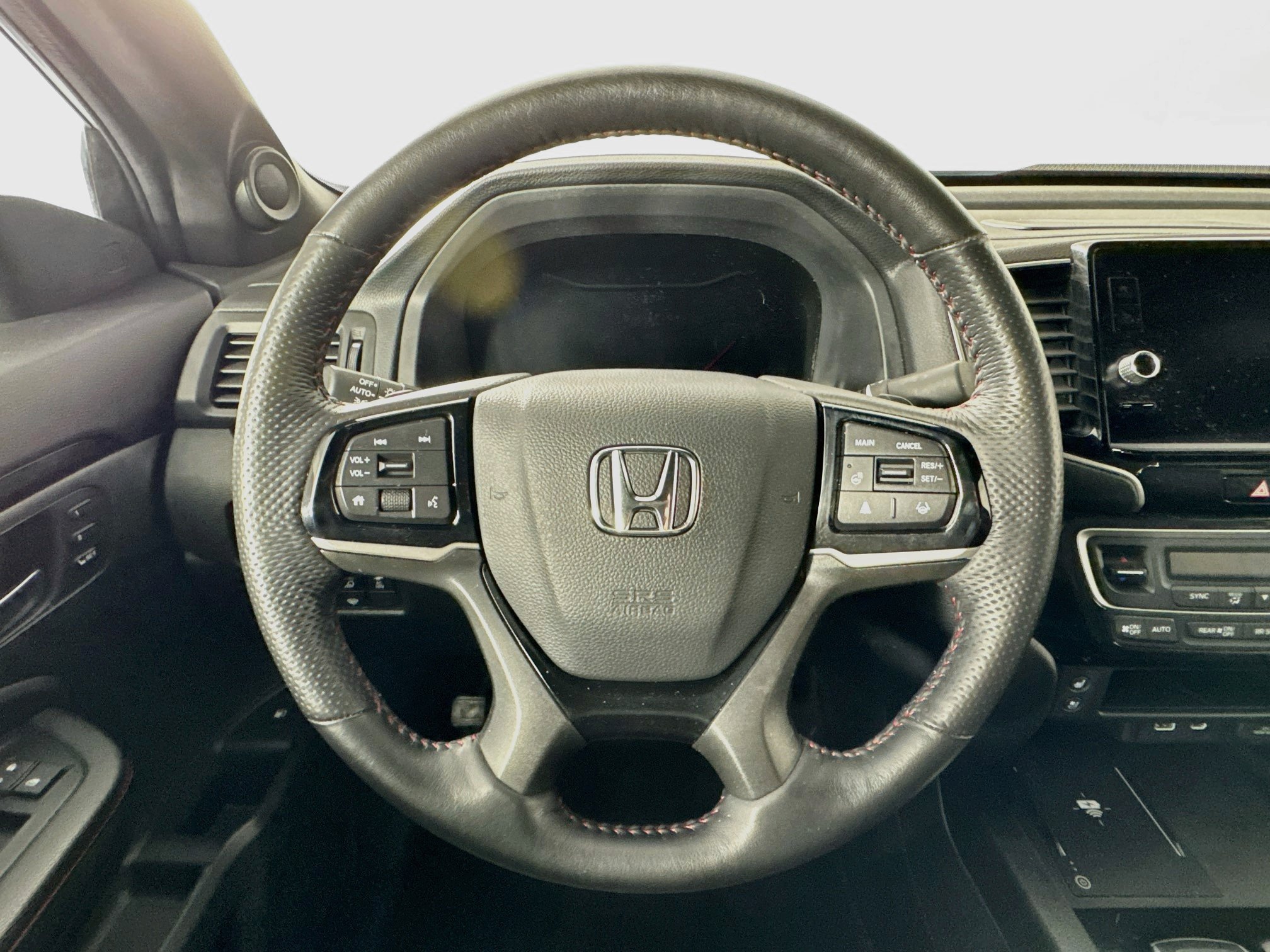 Certified 2024 Honda Ridgeline Black Edition image 11