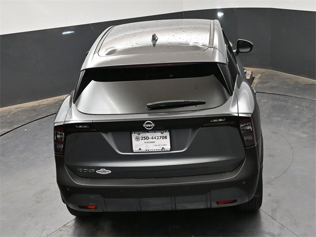 Used 2025 Nissan Kicks SV w/ Charging Package image 27