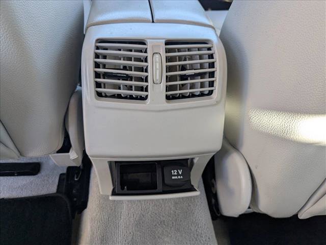 Used 2014 Mercedes-Benz E 350 4MATIC Sedan image 18