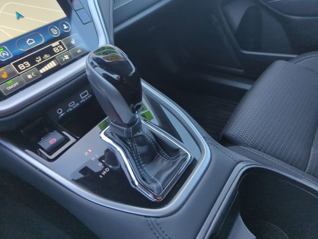 Used 2023 Subaru Outback Premium image 31