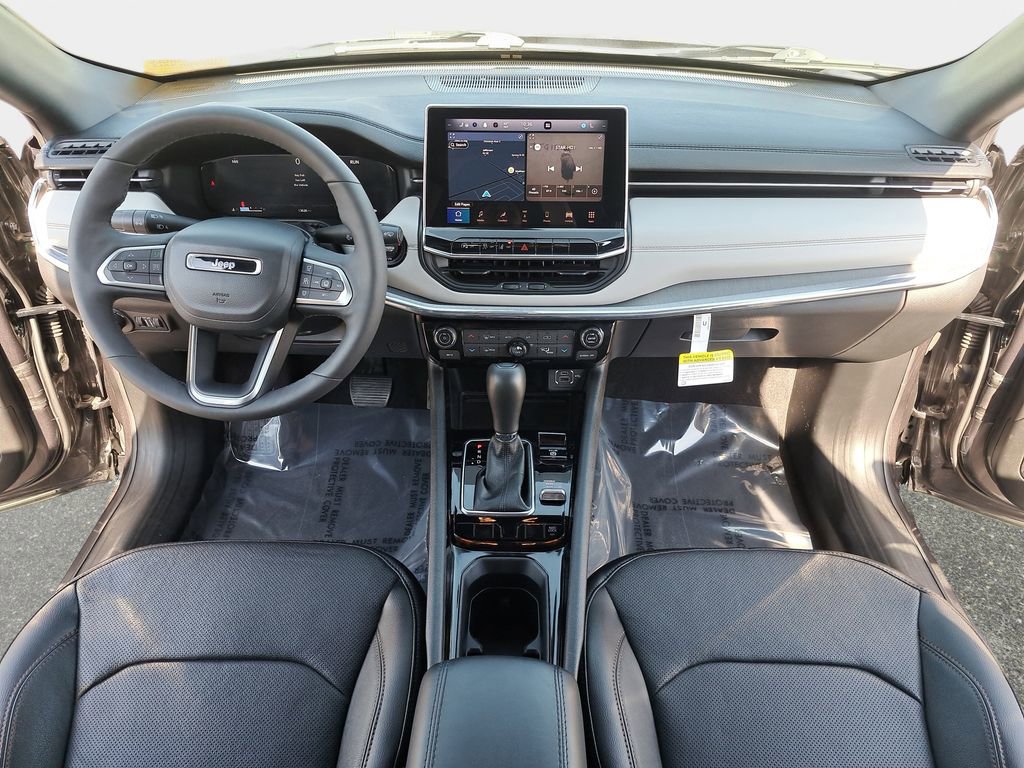 Certified 2023 Jeep Compass Limited w/ Elite Group AWD/4WD image 2