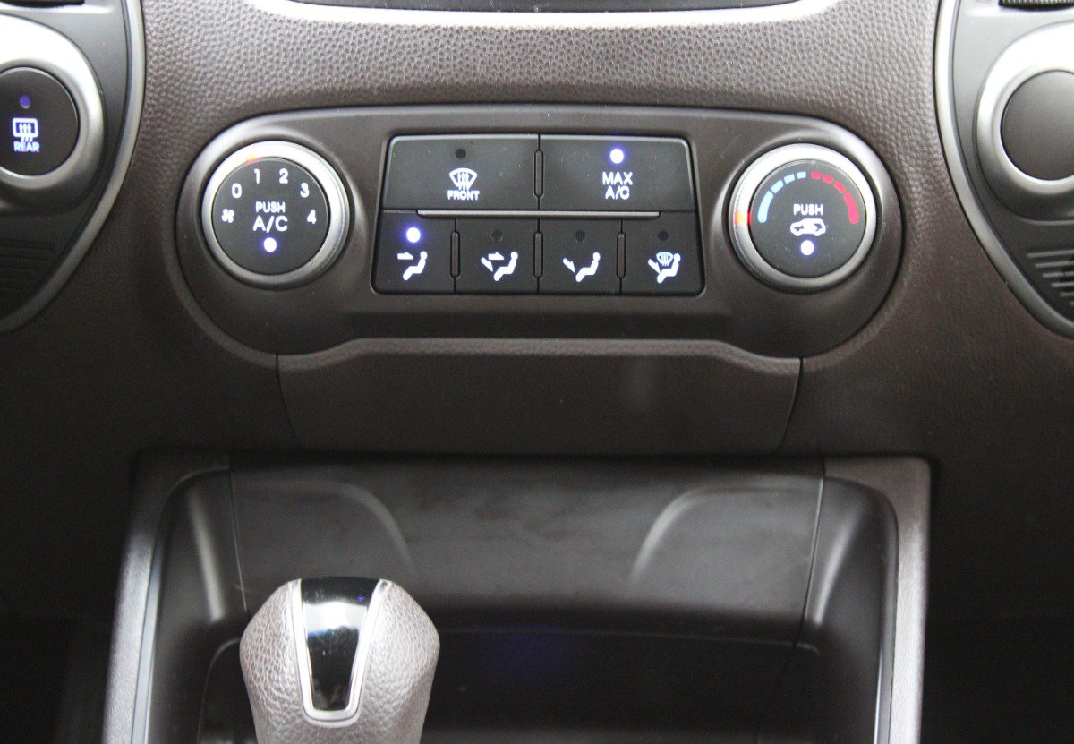 Used 2015 Hyundai Tucson GLS w/ Option Group 02 AWD/4WD image 22