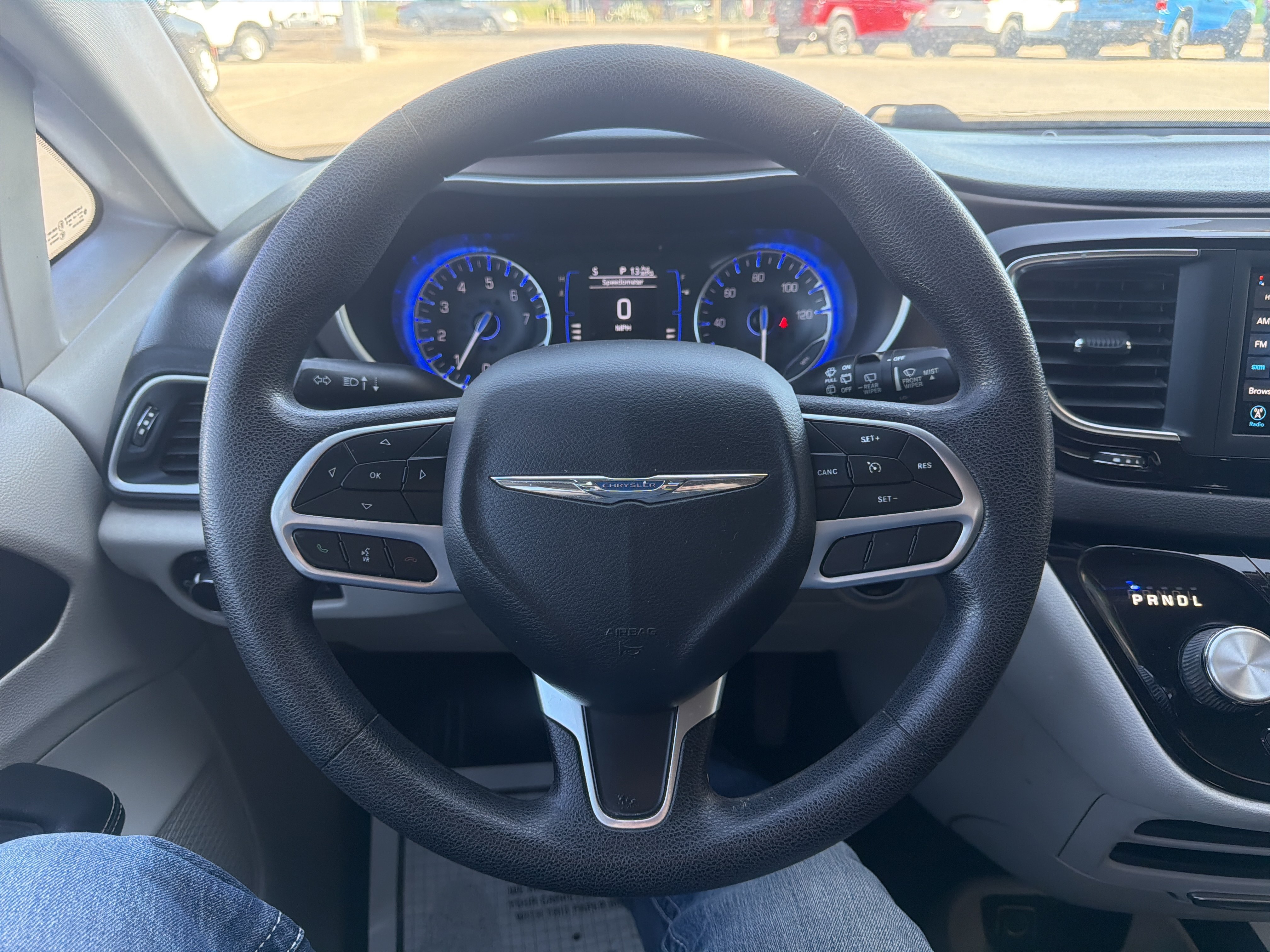 Used 2020 Chrysler Voyager LX FWD image 14