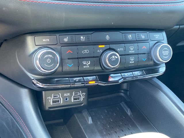 Used 2025 Dodge Durango R/T AWD/4WD image 12