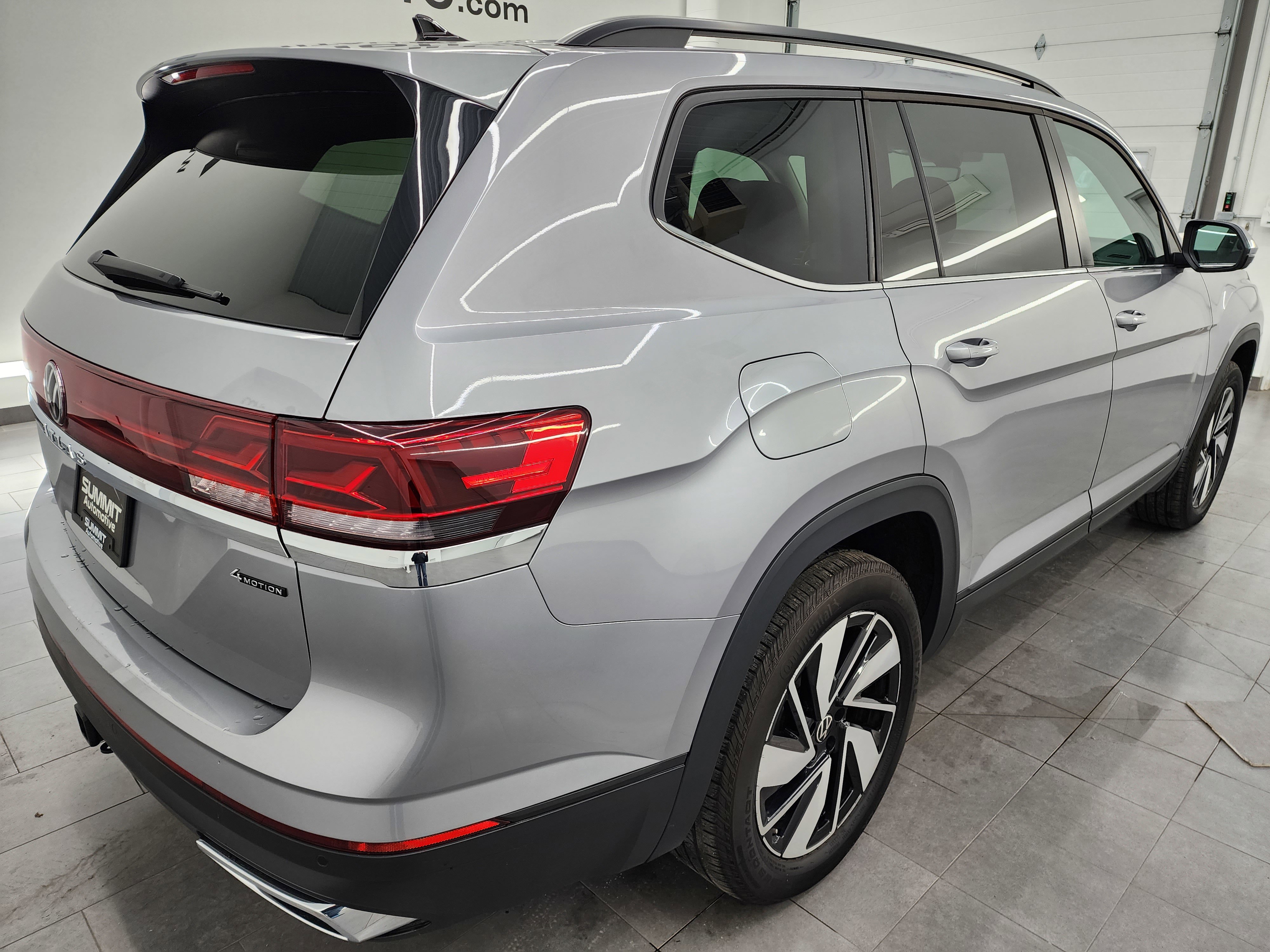 Used 2025 Volkswagen Atlas SE image 5