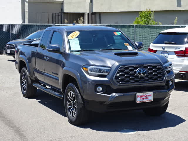 Certified 2022 Toyota Tacoma TRD Sport w/ TRD Premium Sport Package RWD image 2