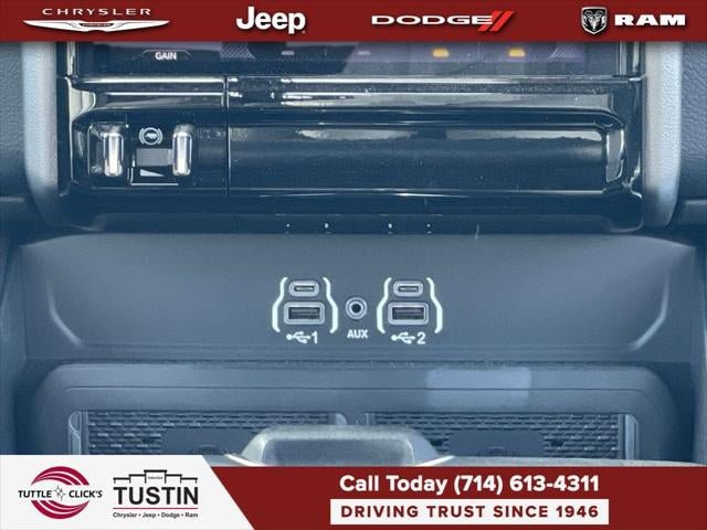 New 2026 RAM 2500 Laramie AWD/4WD image 41