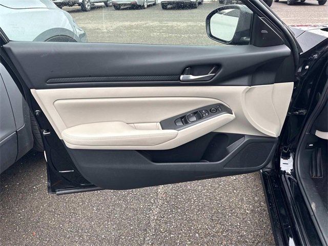 Certified 2024 Nissan Altima 2.5 SV w/ SV Premium Package image 21