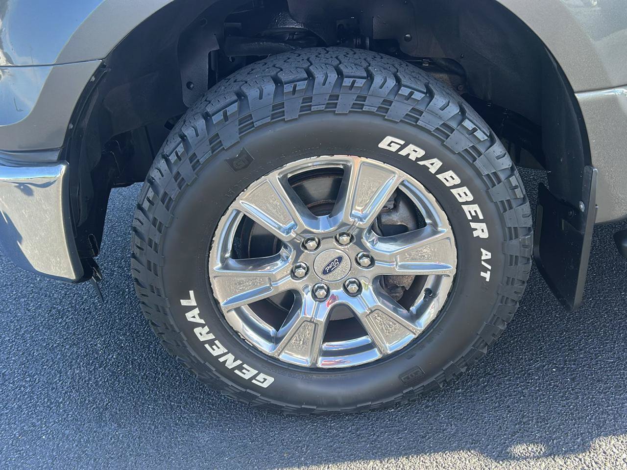 Used 2016 Ford F150 XLT w/ Equipment Group 301A Mid AWD/4WD image 9