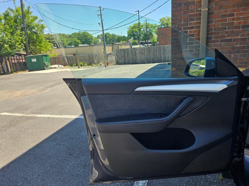 Used 2023 Tesla Model Y Performance AWD/4WD image 31