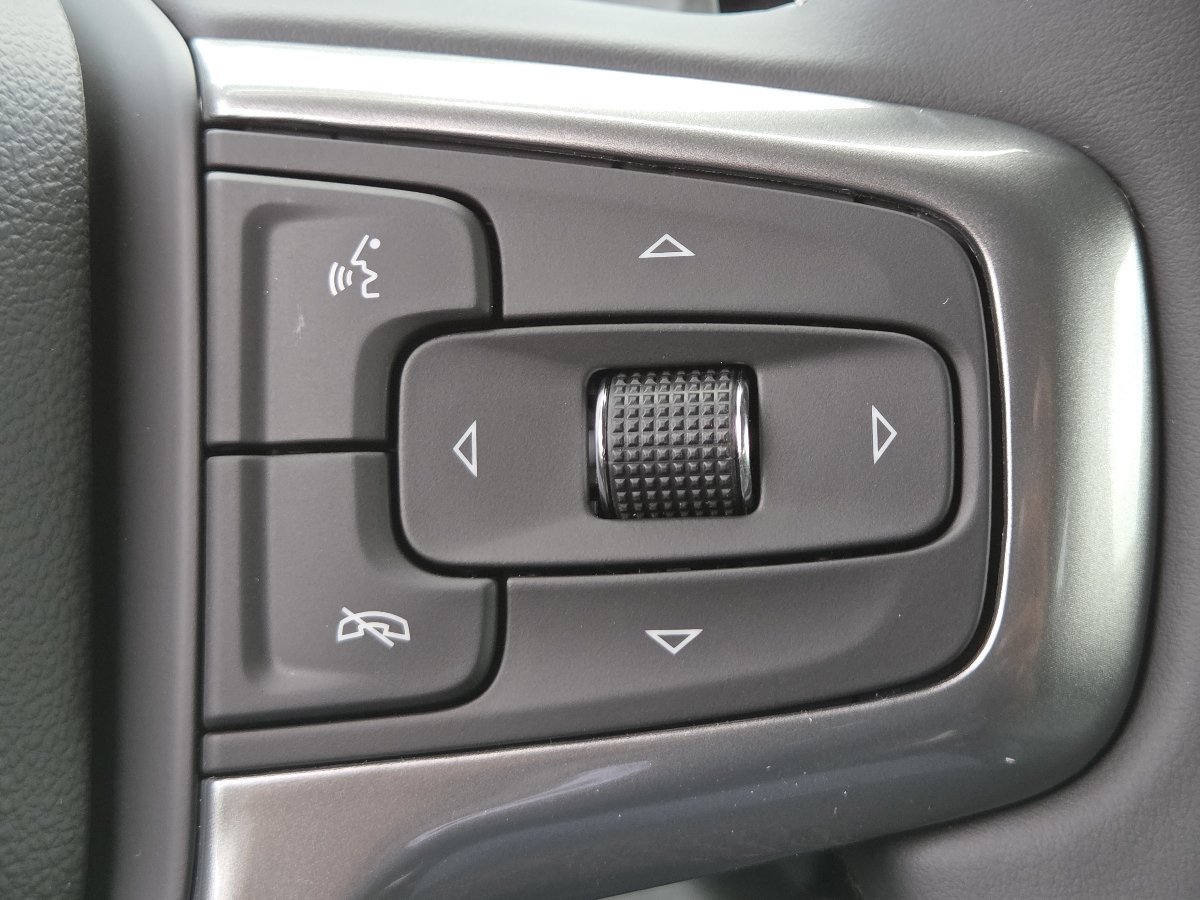 New 2026 Chevrolet Silverado 1500 LT Trail Boss w/ Dark Appearance Package AWD/4WD image 32