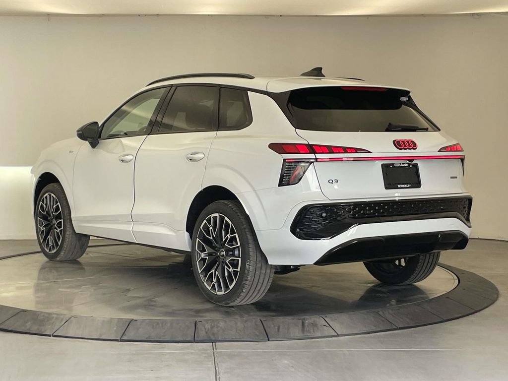 New 2026 Audi Q3 quattro 2.0T AWD/4WD image 3