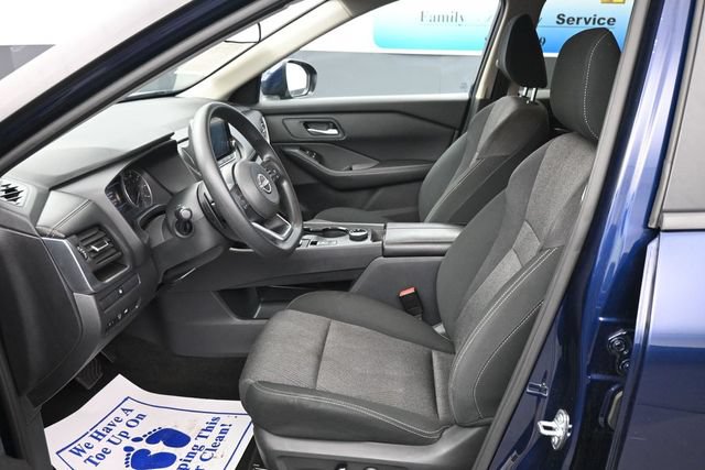 Used 2024 Nissan Rogue SV AWD/4WD image 13