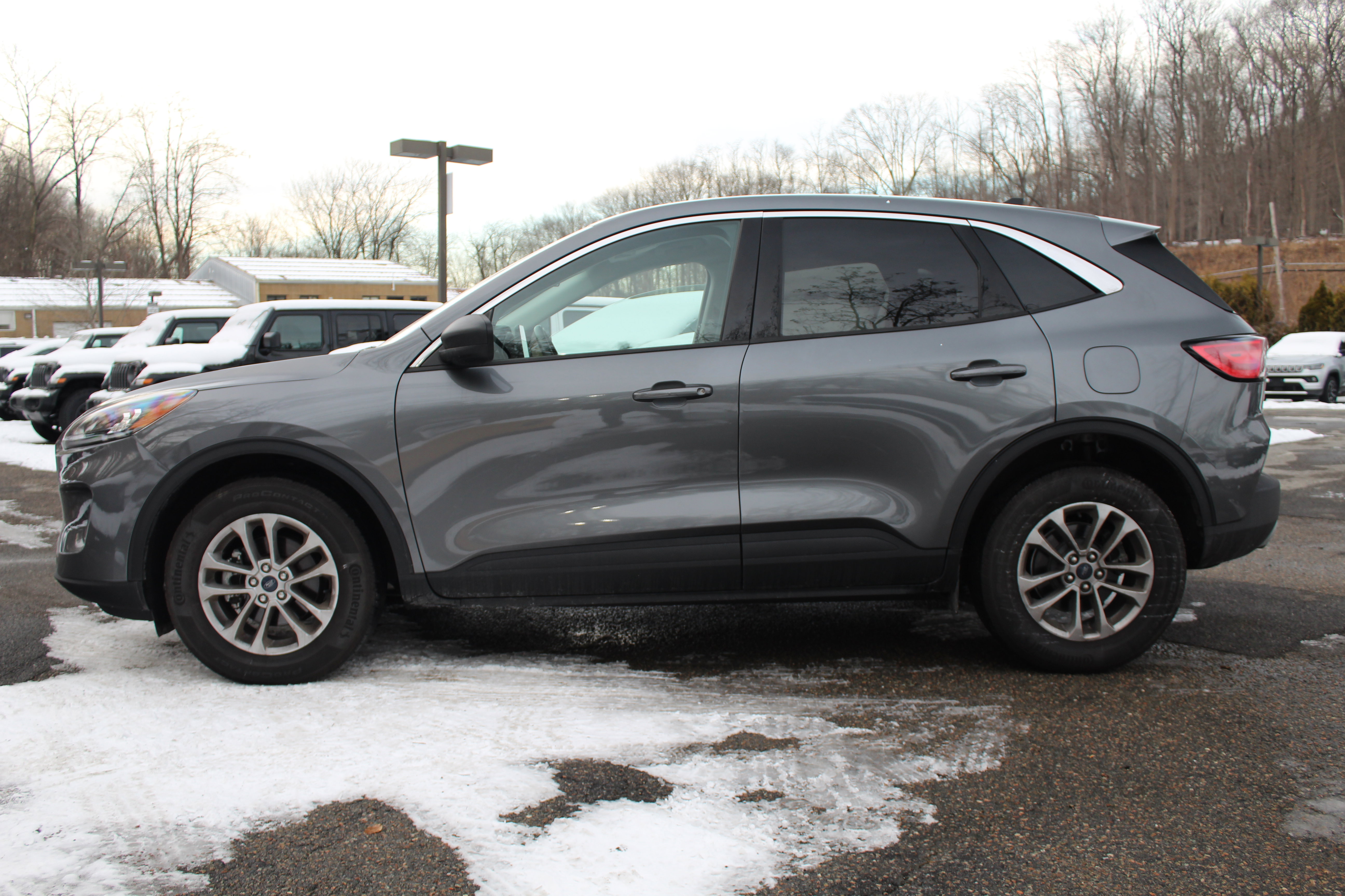 Used 2022 Ford Escape SE w/ Convenience Package image 27