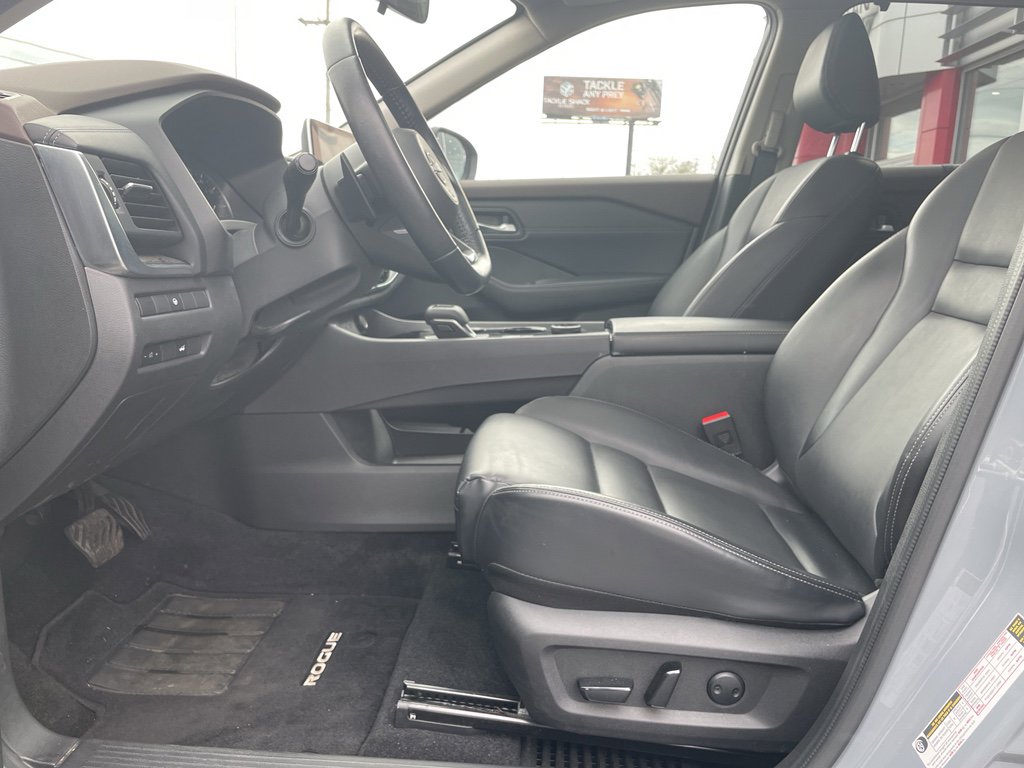 Certified 2023 Nissan Rogue SV w/ SV Premium Package image 10