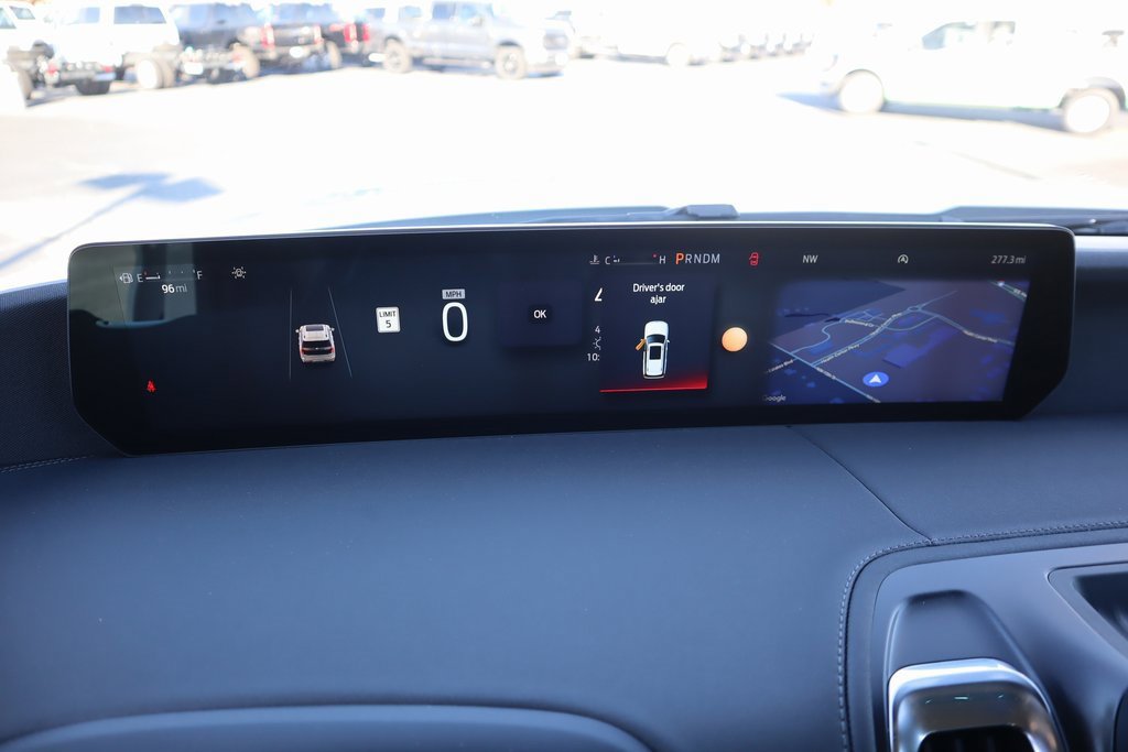 New 2025 Ford Expedition Platinum w/ Driver's Package image 4