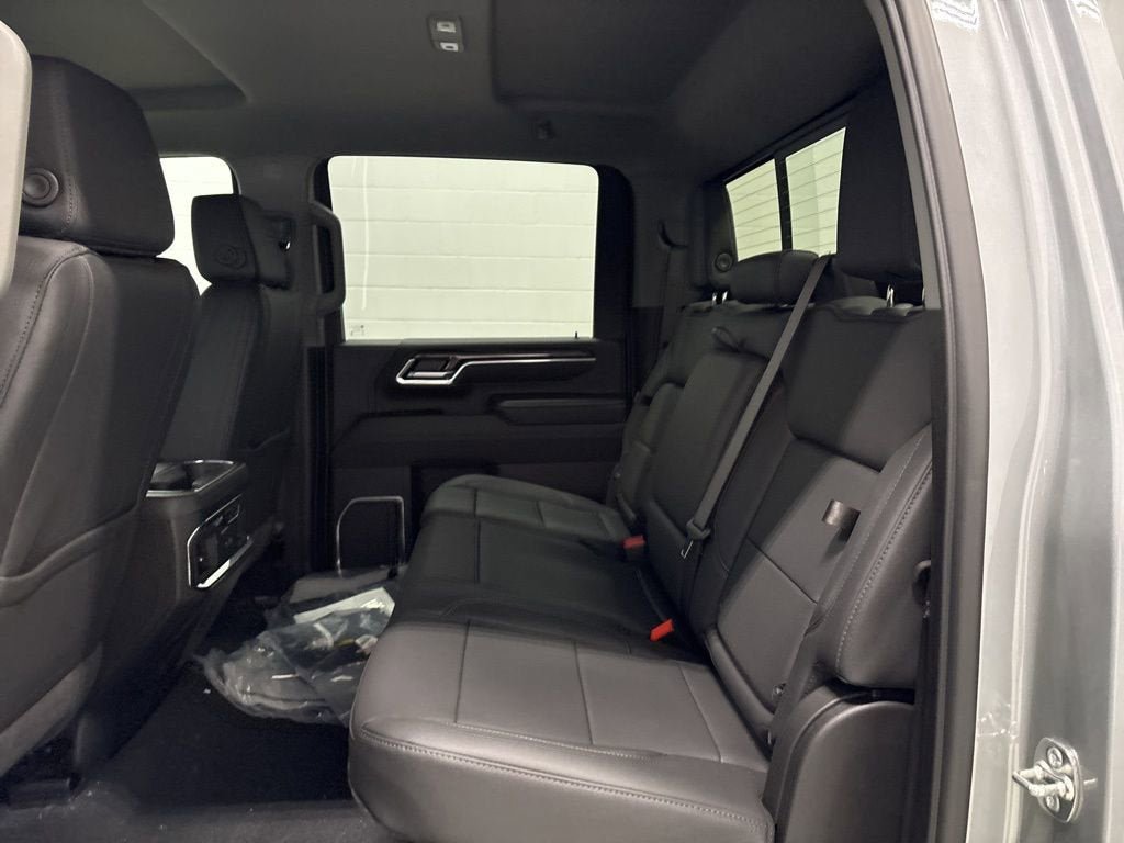 New 2026 Chevrolet Silverado 2500 LTZ w/ LTZ Plus Package AWD/4WD image 34