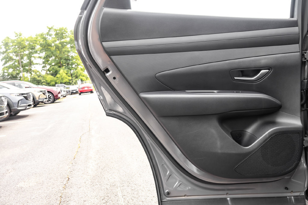 Used 2025 Hyundai Tucson SE AWD/4WD image 30
