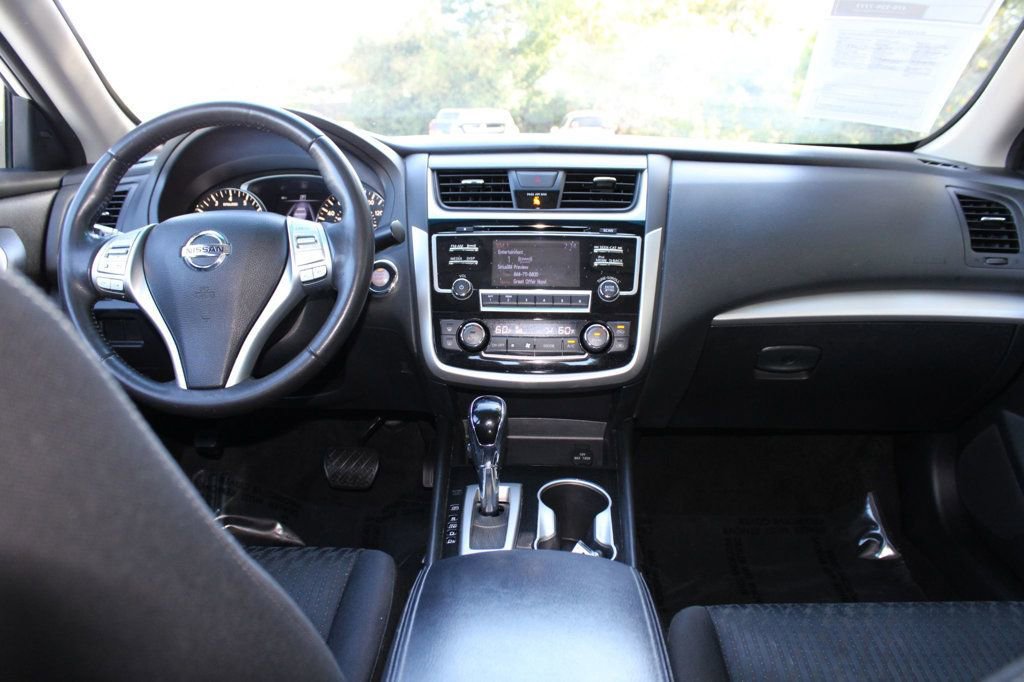 Used 2018 Nissan Altima 2.5 SV image 37