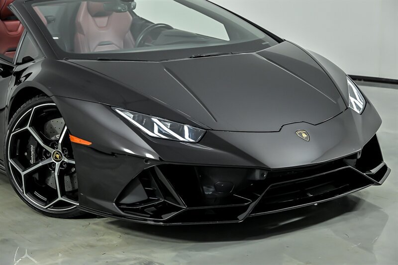 Used 2020 Lamborghini Huracan EVO AWD/4WD image 3