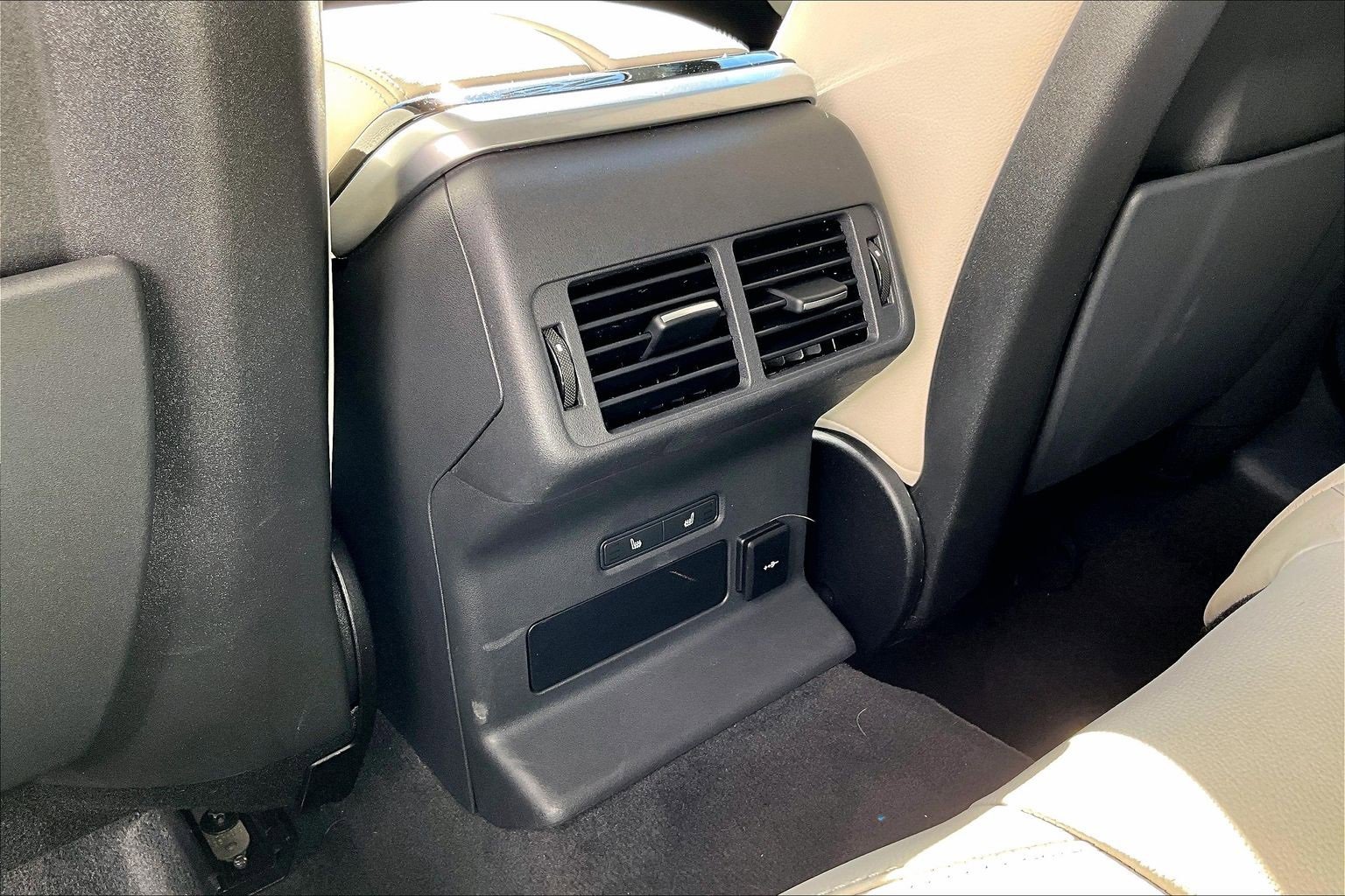 Used 2023 Land Rover Range Rover Velar S image 34