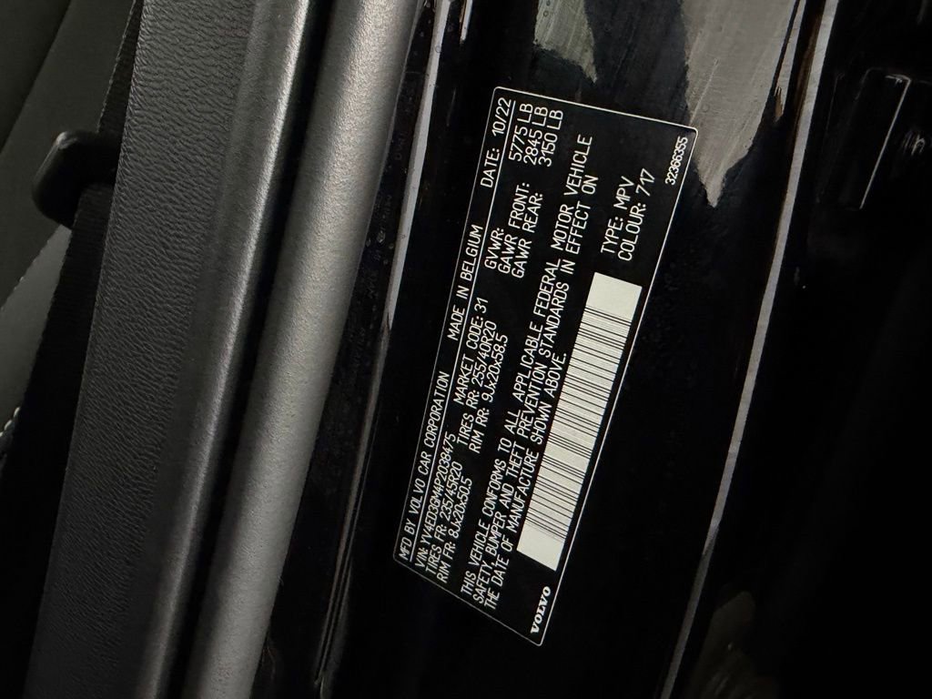 Used 2023 Volvo C40 P8 Recharge Ultimate image 34