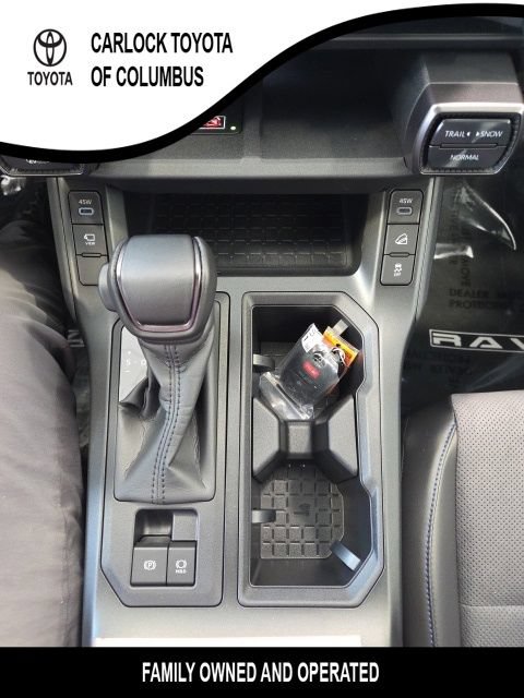 Used 2026 Toyota RAV4 XSE AWD/4WD image 25