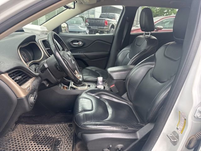 Used 2017 Jeep Cherokee Limited FWD image 6