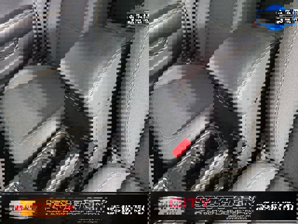 Used 2024 Jeep Wrangler Sahara image 24