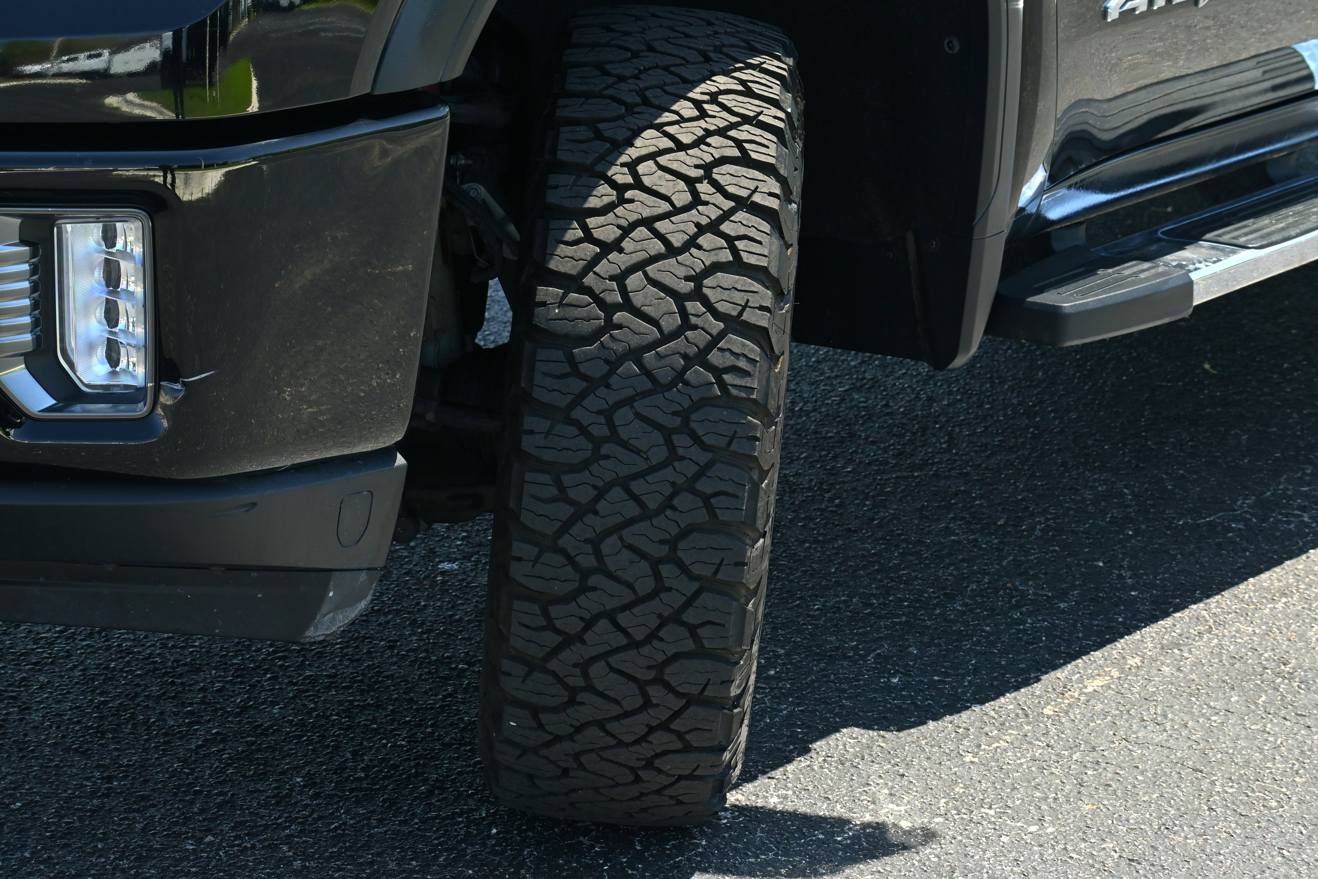 Used 2022 GMC Sierra 2500 AT4 w/ AT4 Preferred Package image 36