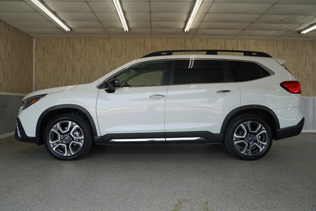 Used 2026 Subaru Ascent Touring AWD/4WD image 5