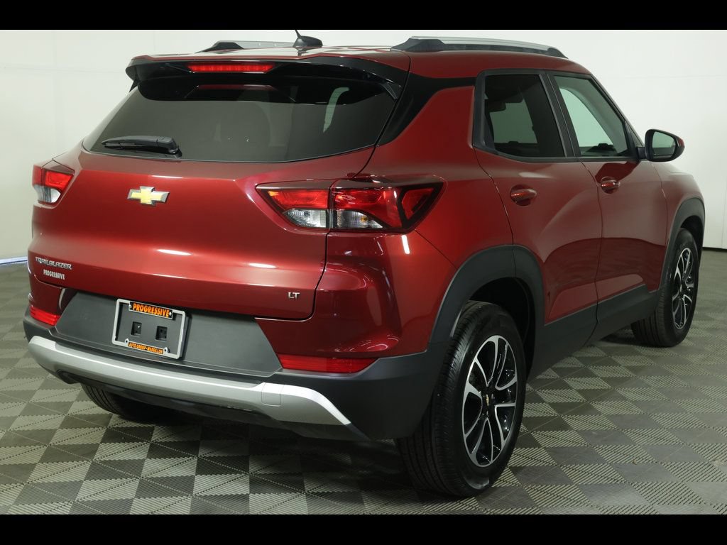 Used 2025 Chevrolet TrailBlazer LT FWD image 11
